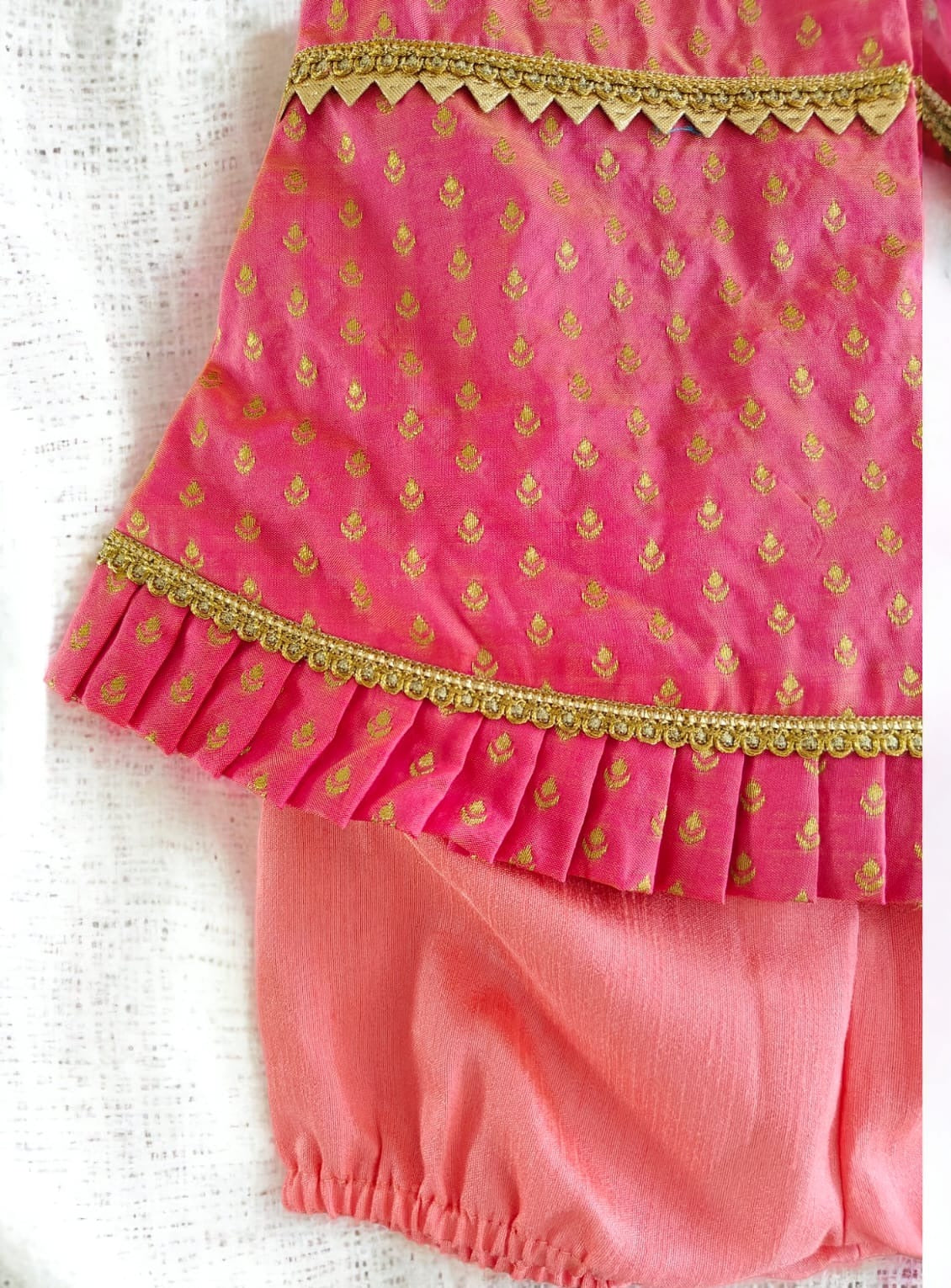 Silk brocade cotton silk cotton chanderi printed Traditional ethnic Indian new born baby naming ceremony dress naamkaran annaprashan mundan javal namakaran janmashtami rice ceremony ushtavan onam kasau chudakarma Babyboy babygirl bloomer diaper cover bonnet topada