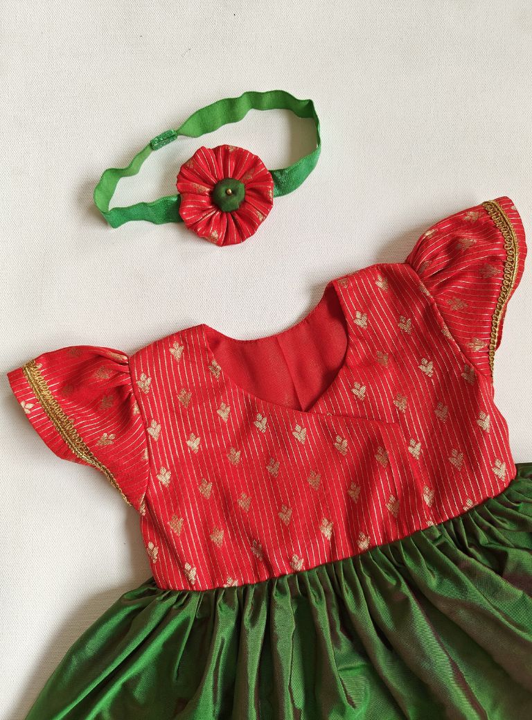 Ink Blue silk bodice Rani pink silk front open Newborn dress with wide brocade for naming ceremony with bonnet,bloomer & booties.It's the perfect outfit for your naamkaran or annaprashan ceremony.Traditional dress for Noolukettu Ceremony,Pachavi Puja,cradle ceremony,Rice Ceremony,Chatti Puja etc.Apt gifting idea