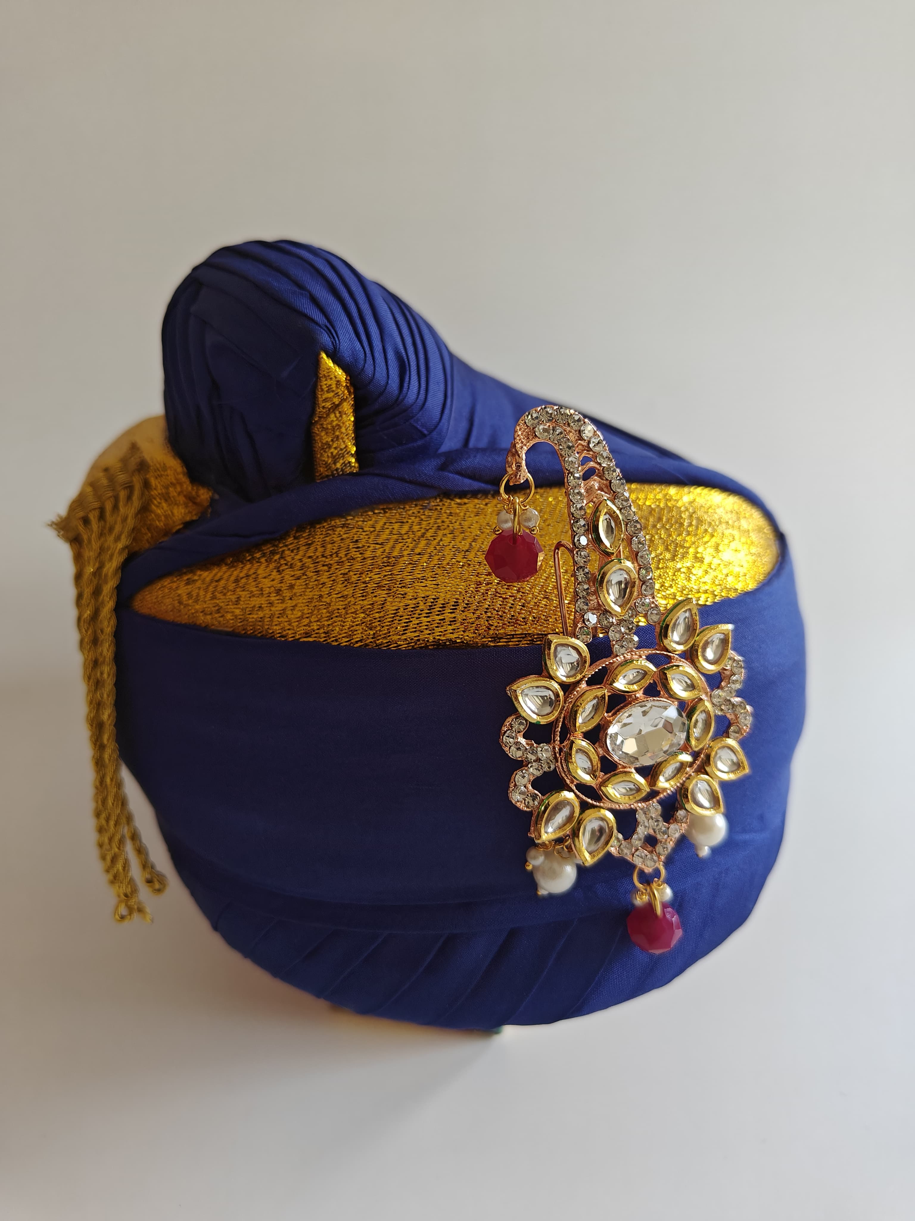 White stones and jadau kundan pagadi brooch with Ruby pink beads for Batu\Groom