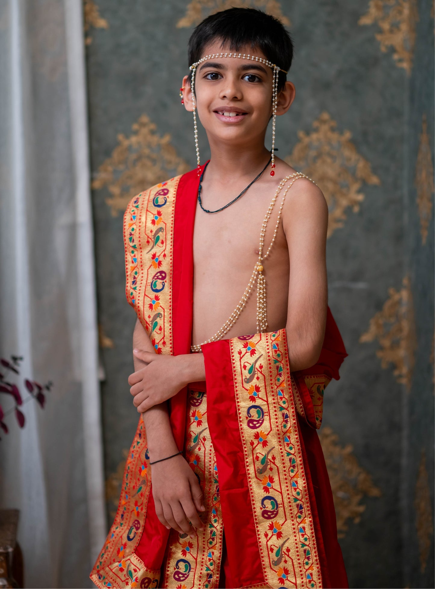 Red Mysore silk sovale uparane set with intricate Peacock Paithani border. Can be paired with a short kurta.Pre-stitched sovale uparane set includes Ready to wear Sovale & Uparane/Upavastra.Can be paired with a short kurta.This Set is ideal for rituals like Matrubhojan,Muhurt during Munj/Upanayan/Vratabandha/Thread Ceremony.