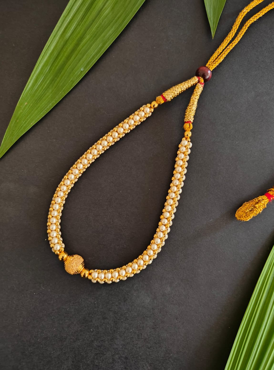 Gold Thushi Waman Hari Pethe Short Necklace Design New Style