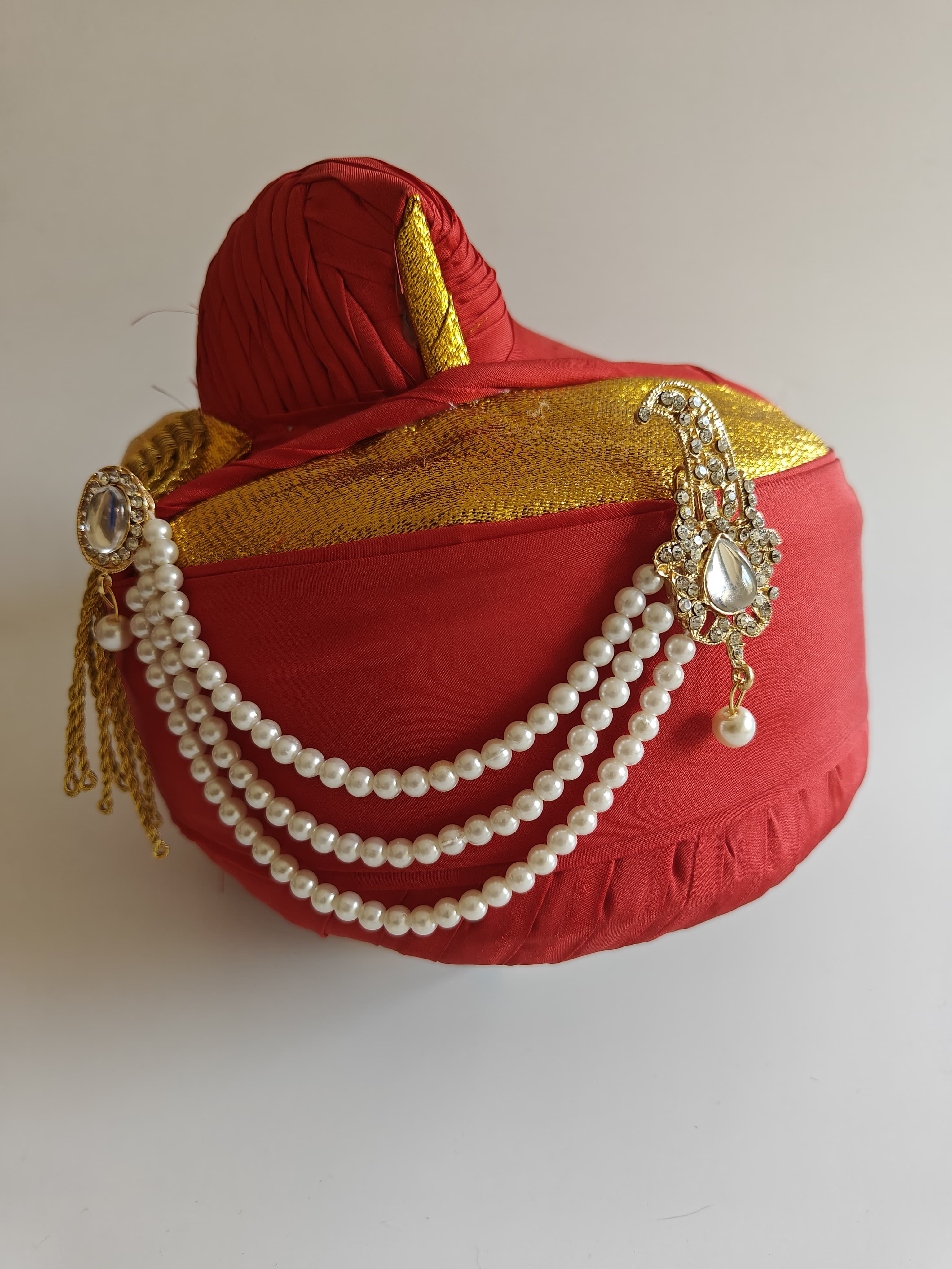 White stones small sized Brooch with Pearls Maala Pagadi attachment for Batu\Groom