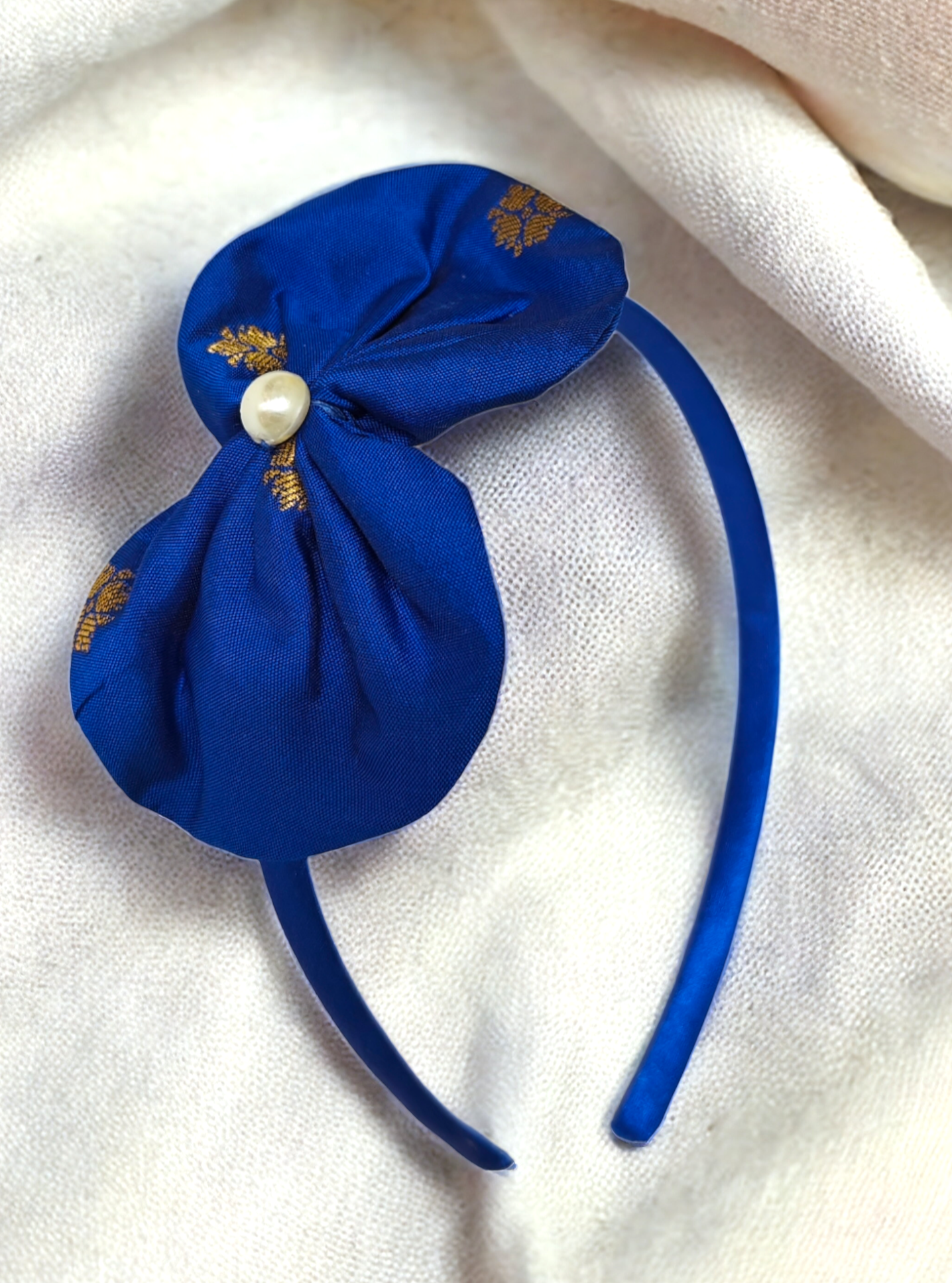 ArtGalleryZen Chic Ribbon Pearl Hair Band - Blue