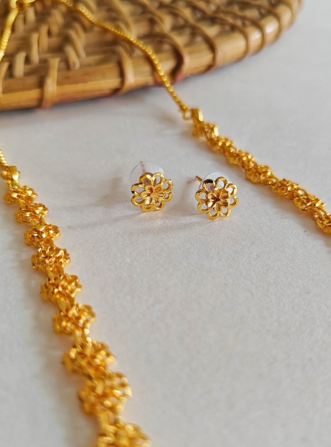 Bakul Haar set  for Girls. Gold plated brass necklace with matching earrings in micro finish. 