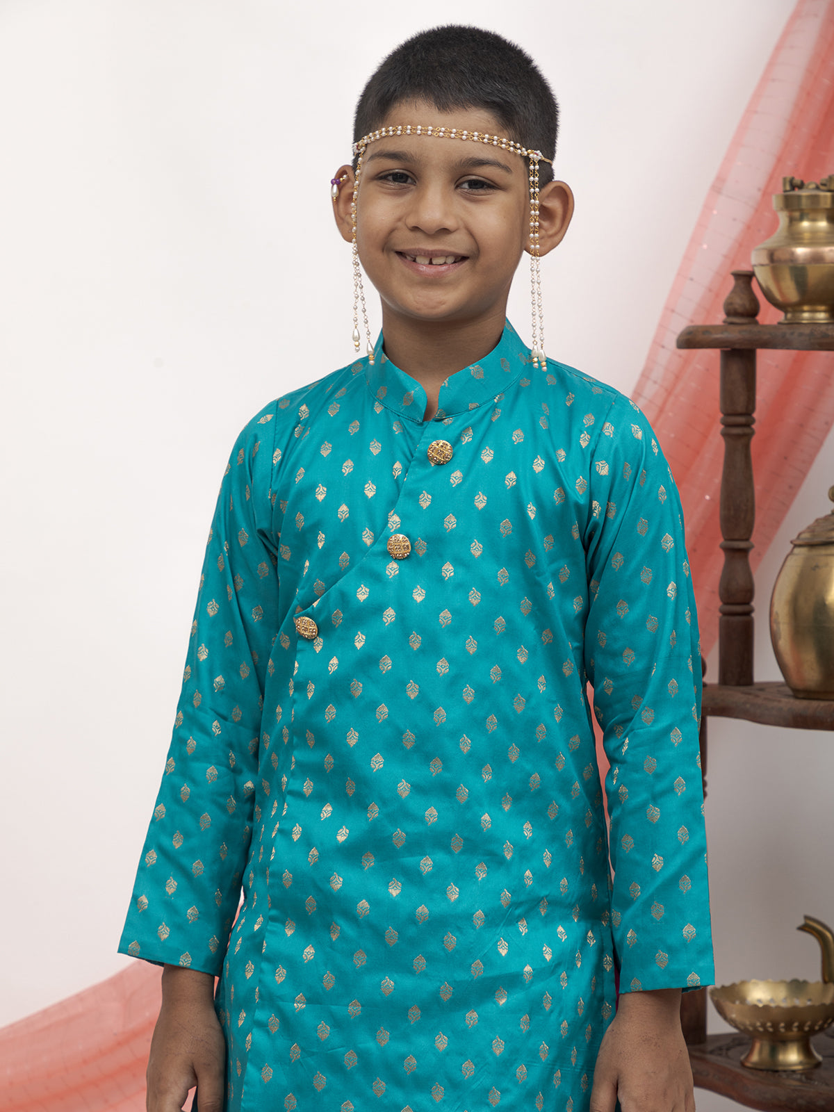 Magenta Mysore Silk Dhoti/Soval/Kad & Shawl/Upran/Shela with Paithani jari Border Set for Batu.Pre-stitched sovale uparane set includes Ready to wear Sovale & Uparane/Upavastra.Can be paired with a short kurta.This Set is ideal for rituals like Matrubhojan,Muhurt during Munj/Upanayan/Vratabandha/Thread Ceremony.