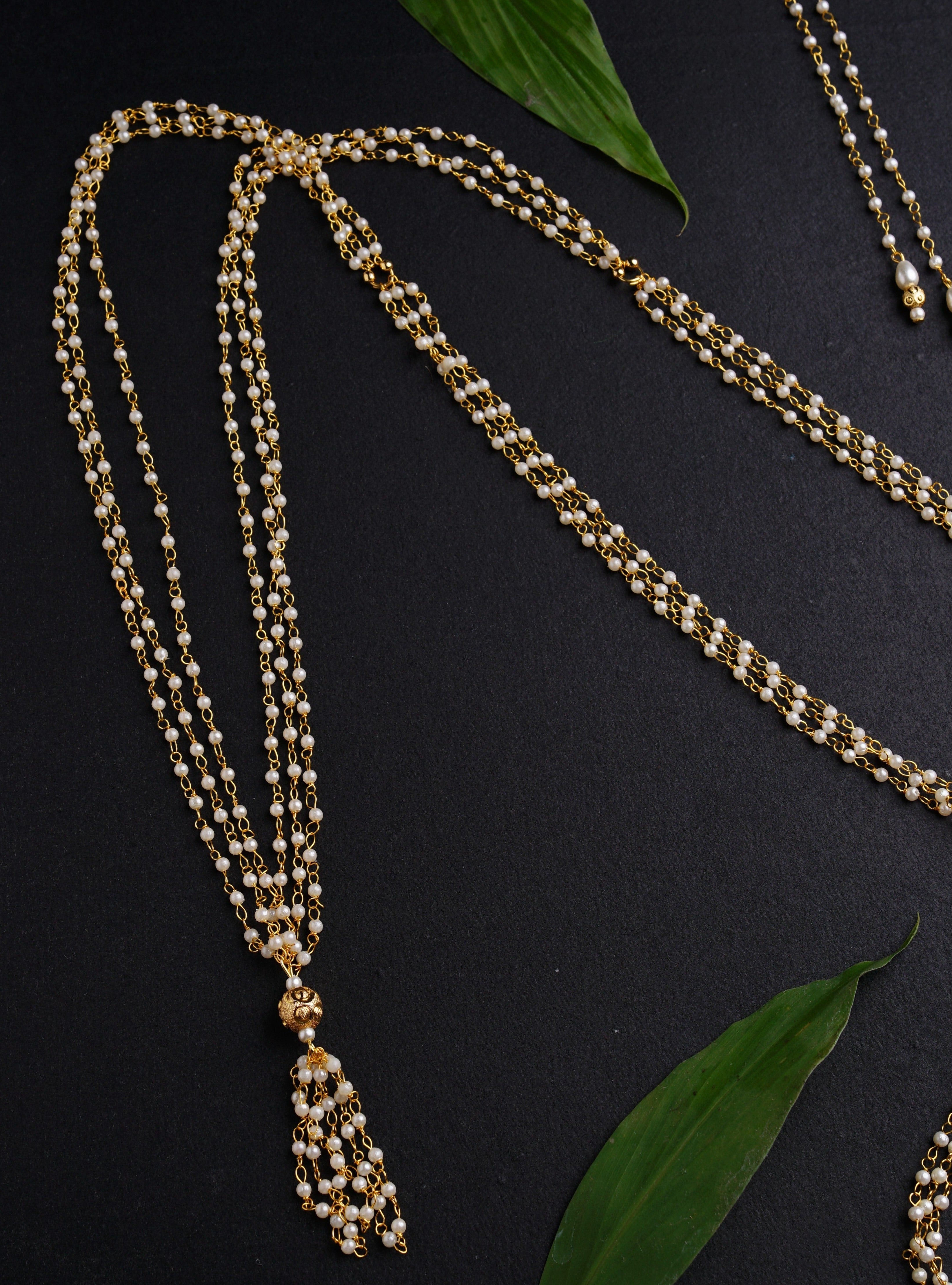 Vratabandha Pearls Accessories Combo with Golden Findings for Batu includes Pearl Bhikbali,Pearl Kanthi,Pearl Mundavalya and Janav. Mundavalya,kanthi,bhikbali,topi,pagdi are boys accessories exclusively designed using Pearls,glass beads,jadau & gold plated findings for Batu,for Upanayan/Vratabandha/munj /thread ceremony.