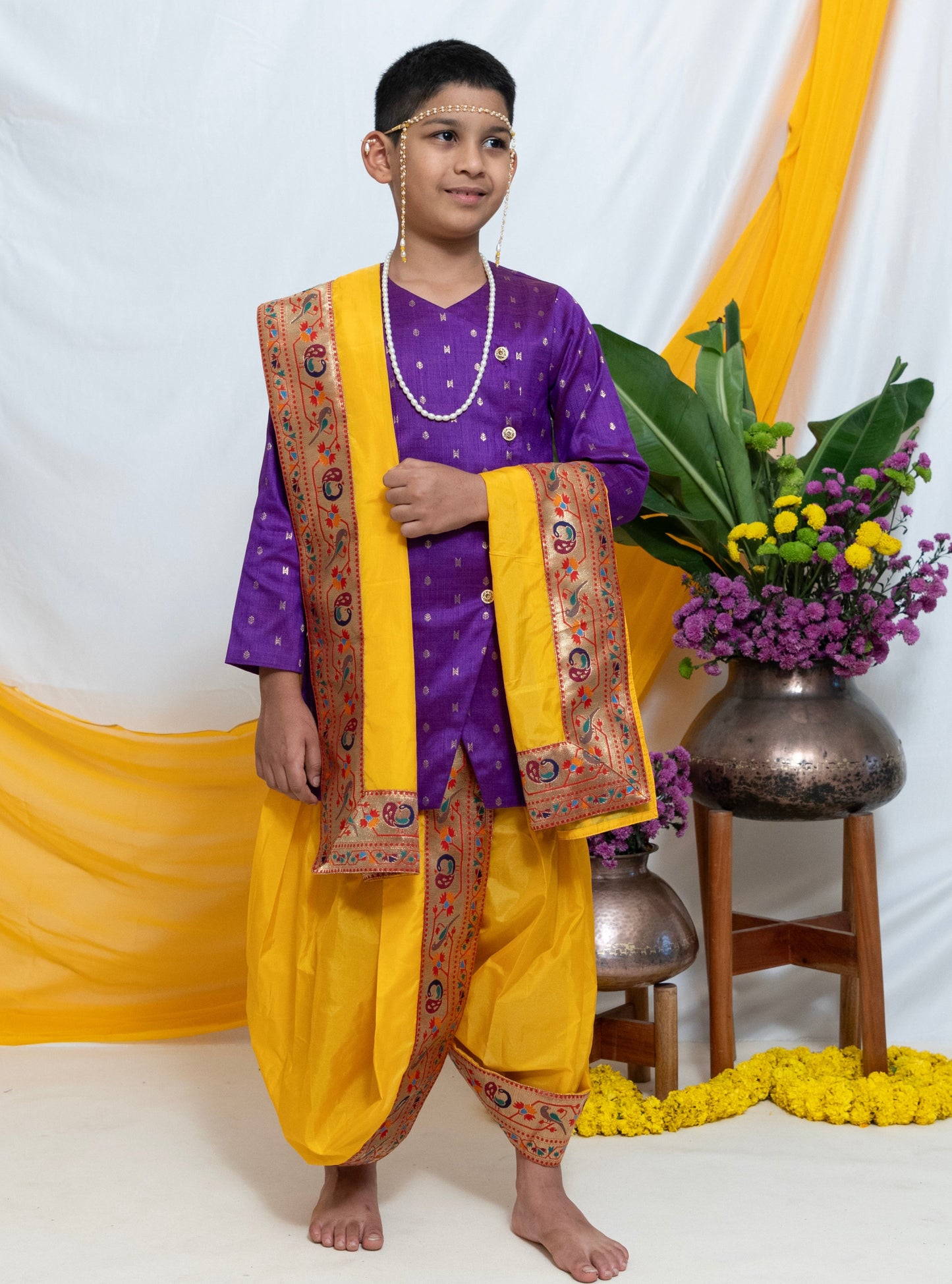 Yellow Mysore Silk Dhoti/Soval/Kad & Shawl/Upran/Shela with Paithani jari Border Set for Batu.Pre-stitched sovale uparane set includes Ready to wear Sovale & Uparane/Upavastra.Can be paired with a short kurta.This Set is ideal for rituals like Matrubhojan,Muhurt during Munj/Upanayan/Vratabandha/Thread Ceremony.