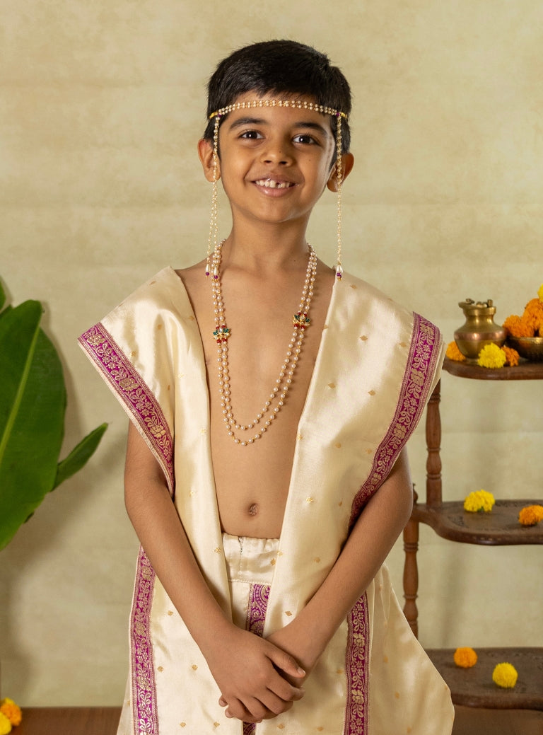 Ivory Taffeta Silk Sovale Uparane Set With Magenta Banarasi Border