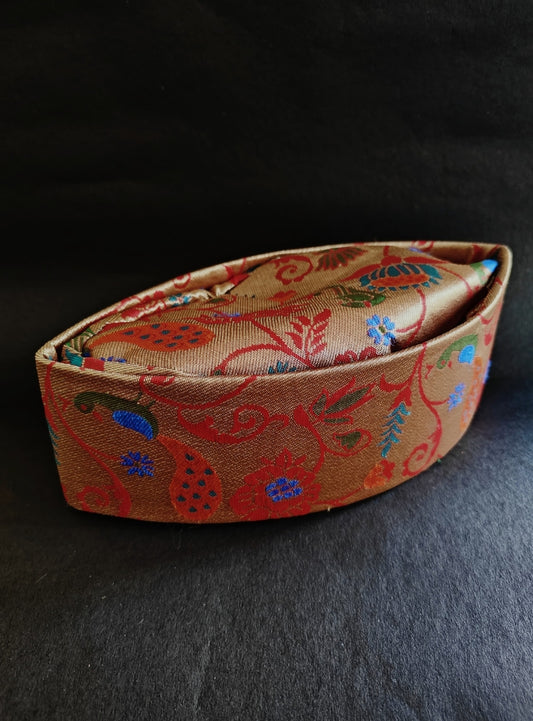 Paithani Brocade Yajman Topi for Batu.Perfect Accessory for any Puja or Festival.Mundavalya,kanthi,bhikbali,topi,pagdi are boys accessories exclusively designed using Pearls,glass beads,jadau & gold plated findings for Batu,for Upanayan/Vratabandha/munj /thread ceremony.