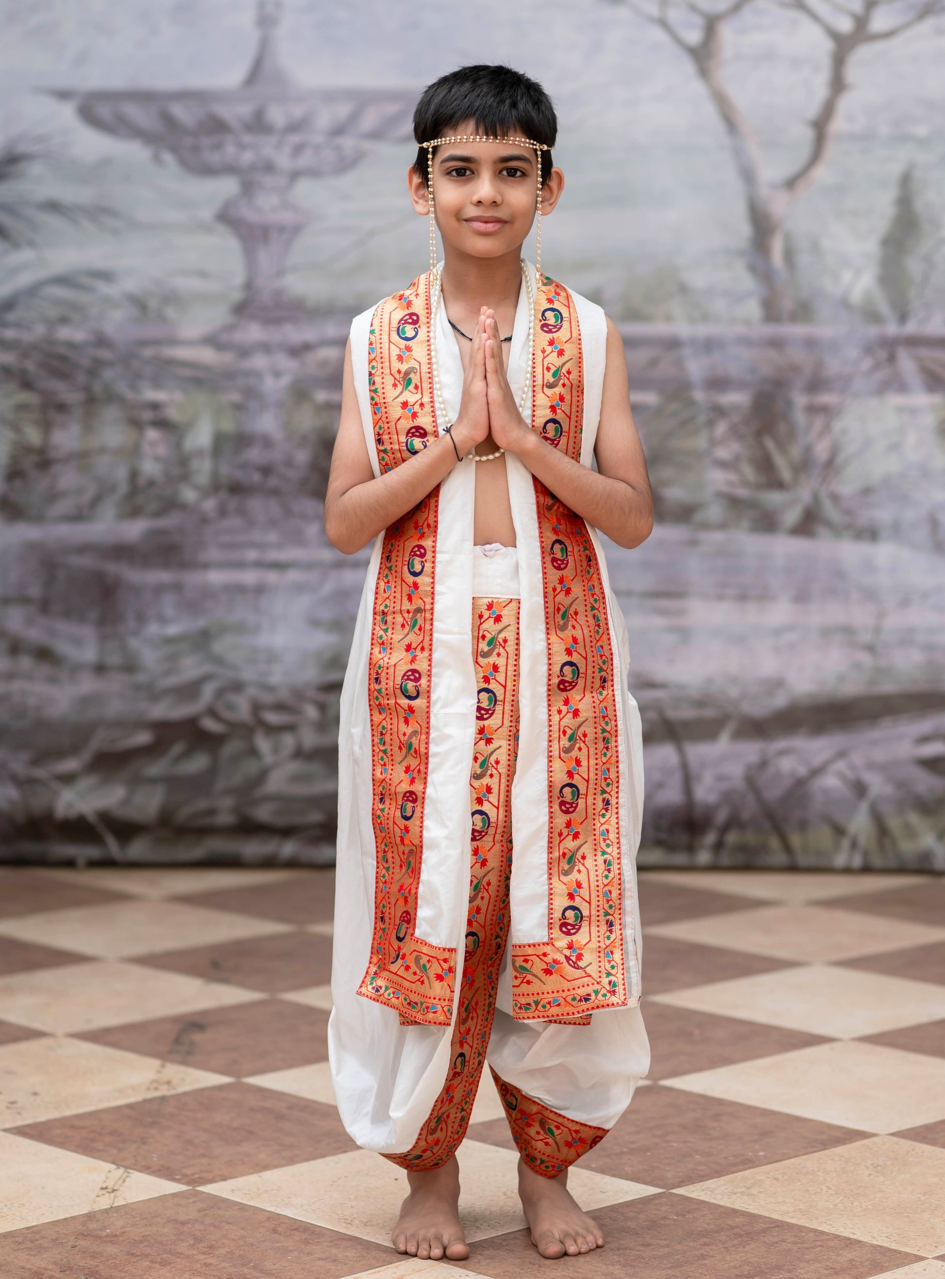 Ivory Mysore Silk Dhoti/Soval/Kad & Shawl/Upran/Shela with Paithani jari Border Set for Batu.Pre-stitched sovale uparane set includes Ready to wear Sovale & Uparane/Upavastra.Can be paired with a short kurta.This Set is ideal for rituals like Matrubhojan,Muhurt during Munj/Upanayan/Vratabandha/Thread Ceremony.