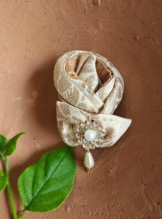 Ivory Rosebud Brooch for boys embellished with pearls Perfect accessory for boys kurta.Mundavalya,kanthi,bhikbali,topi,pagdi are boys accessories exclusively designed using Pearls,glass beads,jadau & gold plated findings for Batu,for Upanayan/Vratabandha/munj /thread ceremony.