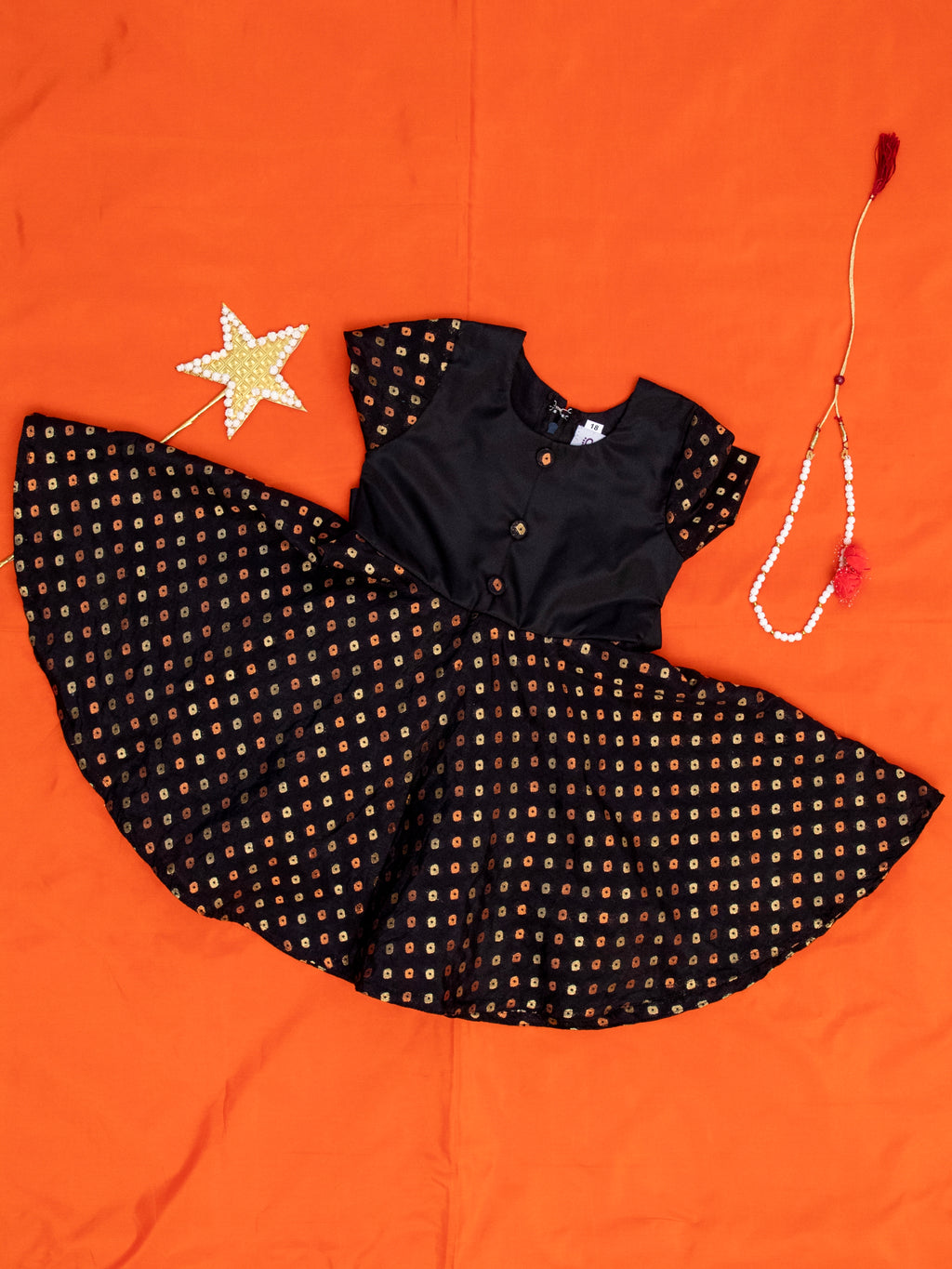 Celebrate Sankrant in style with our elegant black ethnic wear for boys and girls. Crafted from luxurious silk brocade and Chanderi fabrics, this collection blends tradition with modern charm. Perfect for the Makar Sankrant festival ! 