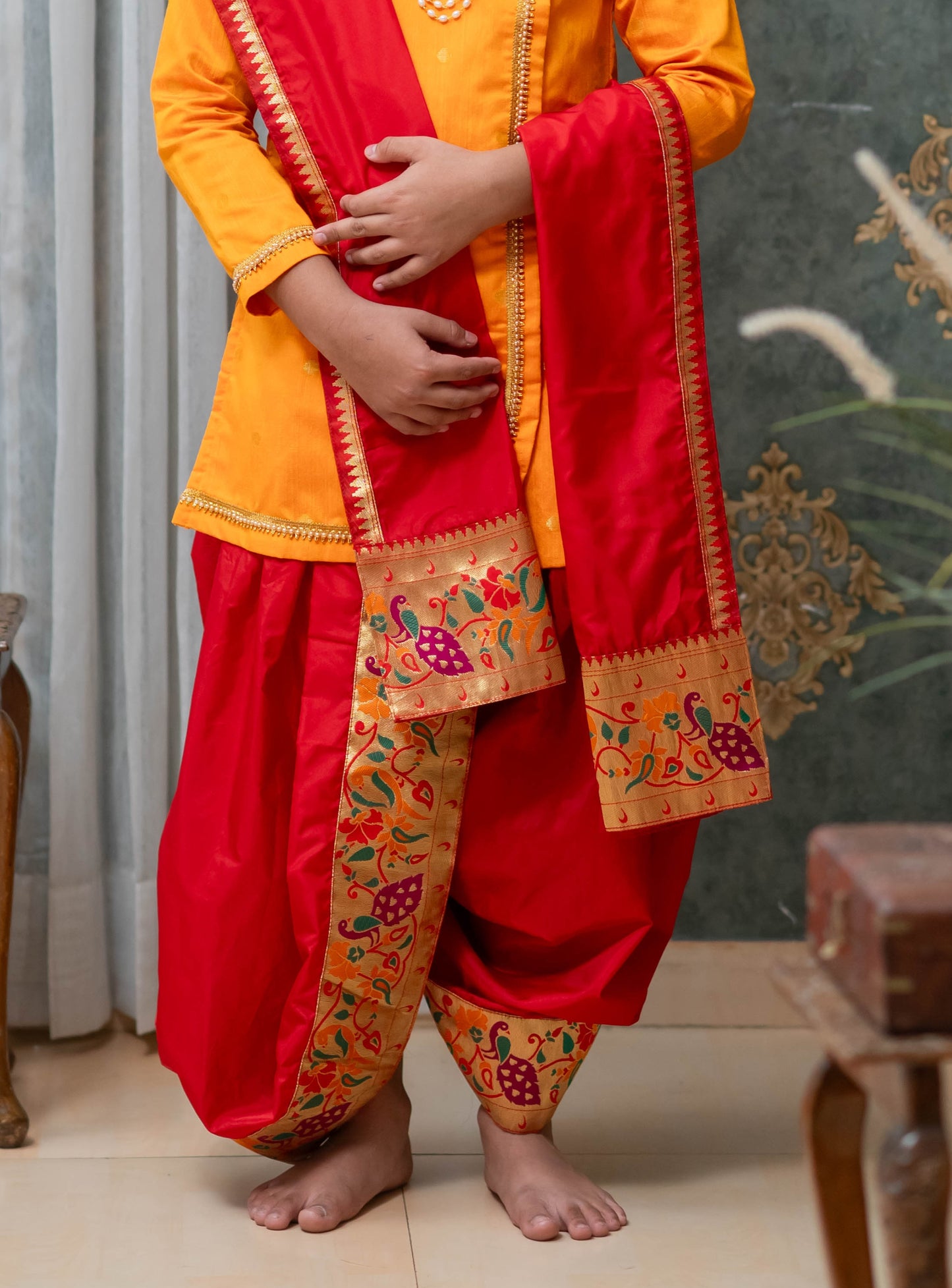 Bright red Mysore silk sovale uparane 2 piece set with bold Peacock Paithani border for Batu.Pre-stitched sovale uparane set includes Ready to wear Sovale & Uparane/Upavastra.Can be paired with a short kurta.This Set is ideal for rituals like Matrubhojan,Muhurt during Munj/Upanayan/Vratabandha/Thread Ceremony.