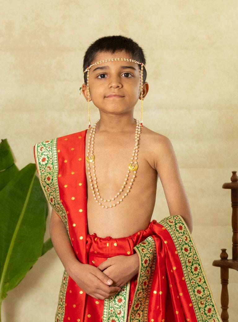 Red taffeta Silk Sovale uparane dhoti set with intricate green red banarasi border for Batu