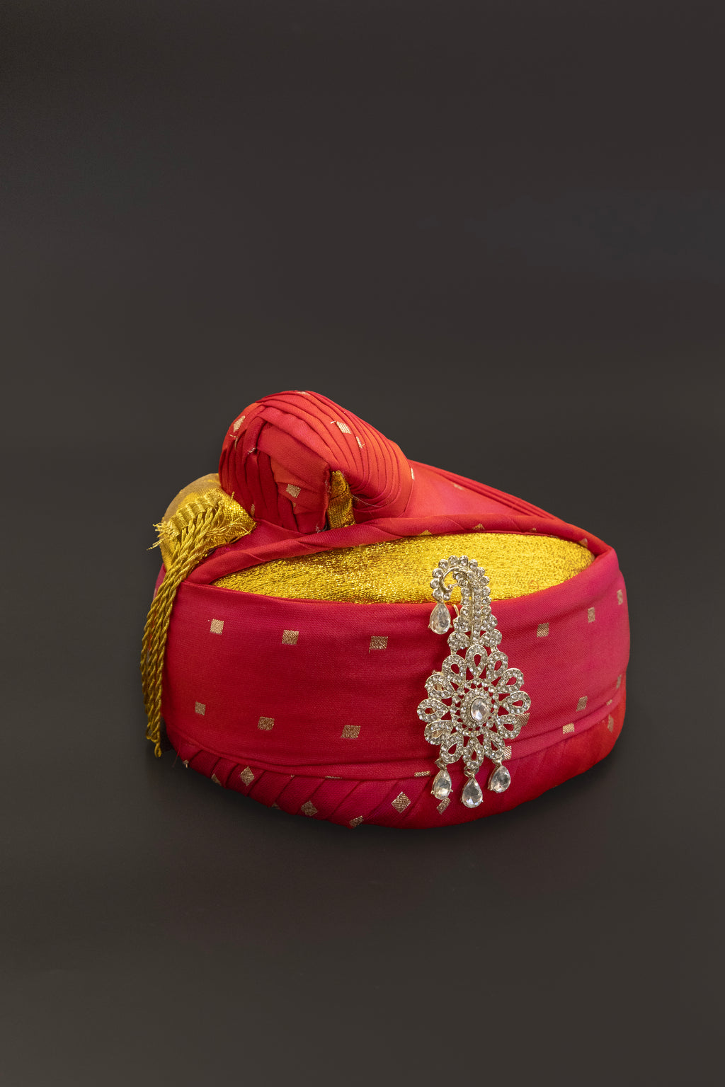 White stones studed silver finish pagadi brooch with white stones for Batu\Groom