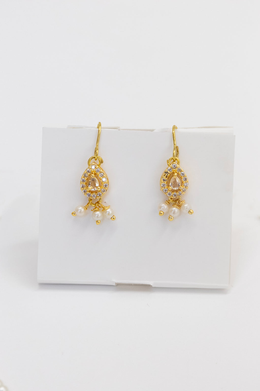 Aabha Set - Glass pearls necklace with White Kundan drop shaped pendant and matching earrings for Girls