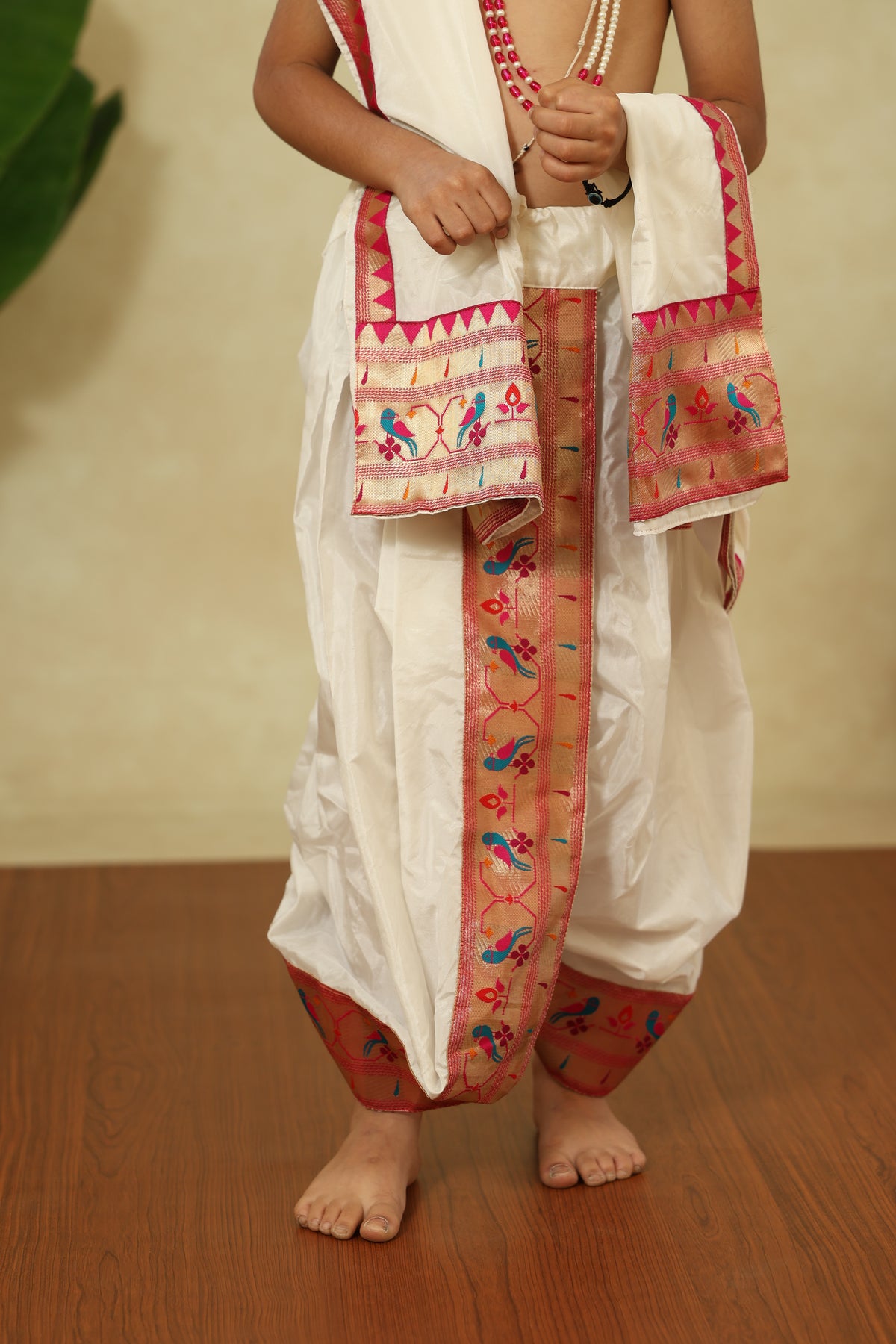 White Mysore Silk Sovale Uparane Set With Parrot Paithani Border