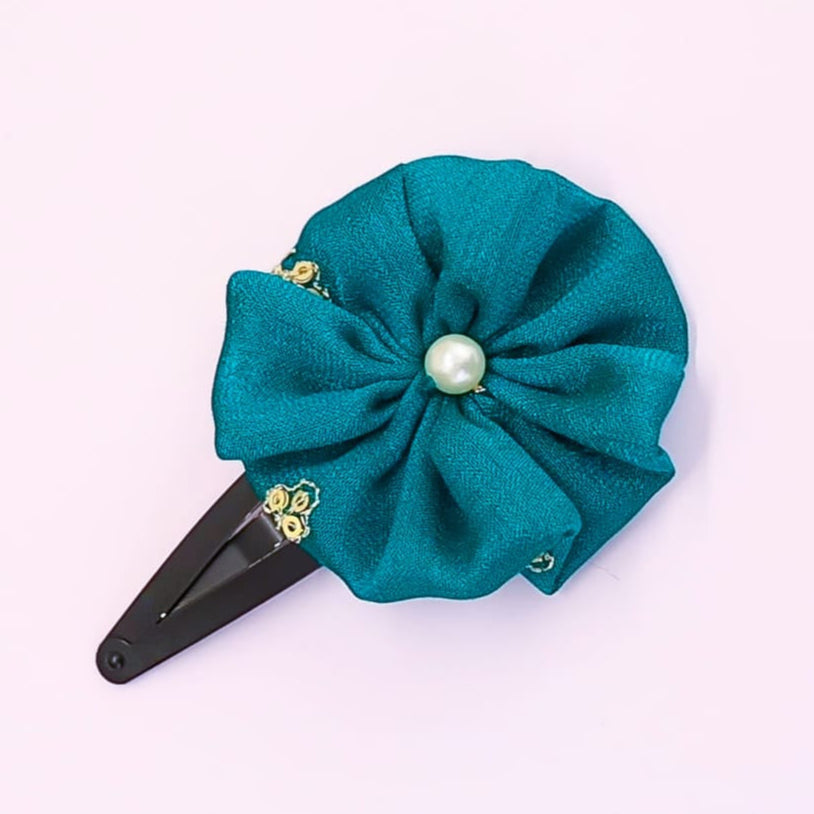 Aqua Vichitra silk Round shaped flower hairclip for Girls