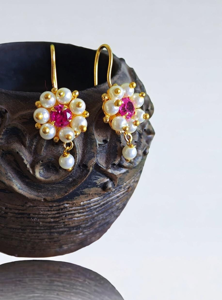 Pearls flower shaped dangler earrings