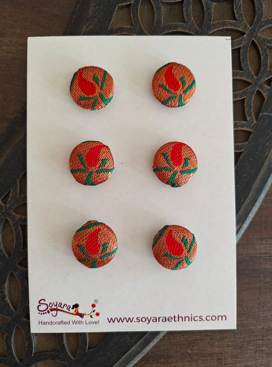 Paithani Fabric buttons/embellishments/adornments - Set Paithani Fabric buttons add a touch of elegance to any attire, whether it's traditional or contemporary !! Set consist of 6 ready to use buttons !