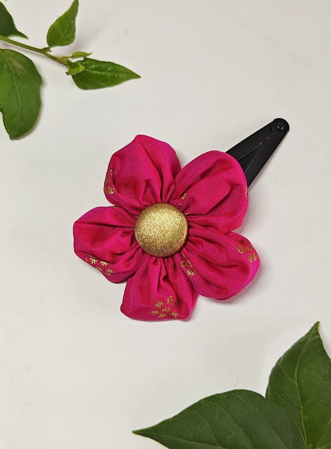 Pink five round petals Shevanti flower Hair Clip