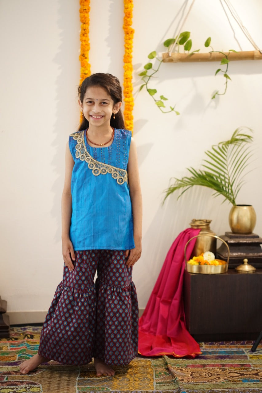 Red Cotton Blend Printed Sharara Set For Girls Design by Saka Designs at  Pernias Pop Up Shop 2023