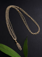 The Janav/Yagnopavit/Sacred Thread is received by the batu,that he continues wearing from left shoulder to the right crossing the chest.Mundavalya,kanthi,bhikbali,topi,pagdi are boys accessories exclusively designed using Pearls,jadau & gold plated findings for Batu,for Upanayan/Vratabandha/munj /thread ceremony.  