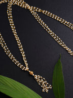 The Janav/Yagnopavit/Sacred Thread is received by the batu,that he continues wearing from left shoulder to the right crossing the chest.Mundavalya,kanthi,bhikbali,topi,pagdi are boys accessories exclusively designed using Pearls,jadau & gold plated findings for Batu,for Upanayan/Vratabandha/munj /thread ceremony.