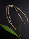 The Janav/Yagnopavit/Sacred Thread is received by the batu,that he continues wearing from left shoulder to the right crossing the chest.Mundavalya,kanthi,bhikbali,topi,pagdi are boys accessories exclusively designed using Pearls,jadau & gold plated findings for Batu,for Upanayan/Vratabandha/munj /thread ceremony. 