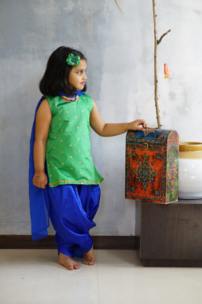 Silk brocade cotton silk cotton chanderi printed Traditional ethnic Indian kurta kurta salwar suit dupatta Punjabi dress Patiala set for baby girls kids